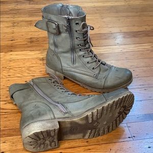 Distressed Guess combat boots